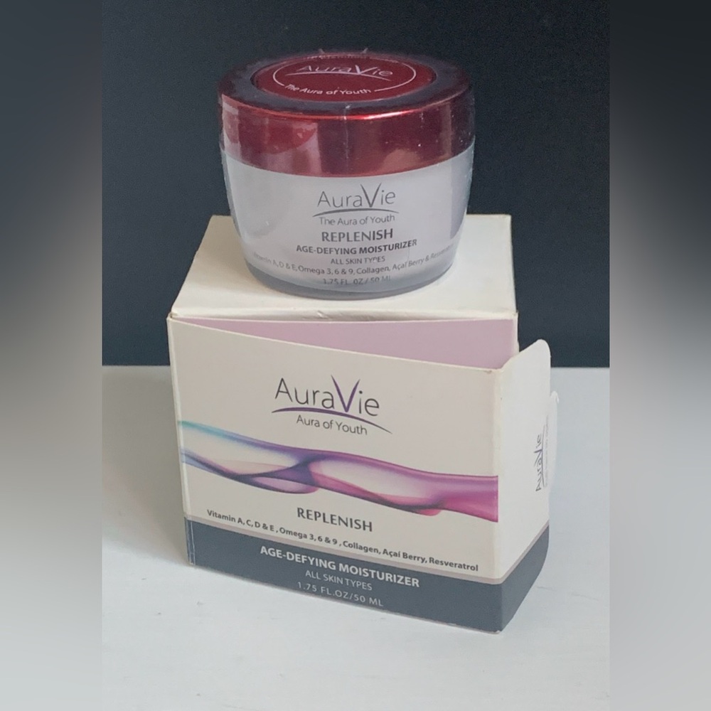 New Sealed AuraVie Aura of Youth Replenish Age Defying Moisturizer 1.75 Oz